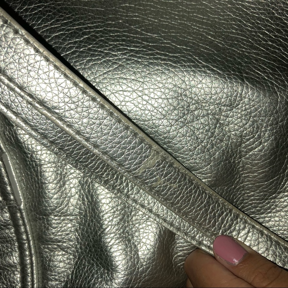 Silver Handbag - Picture 6 of 8